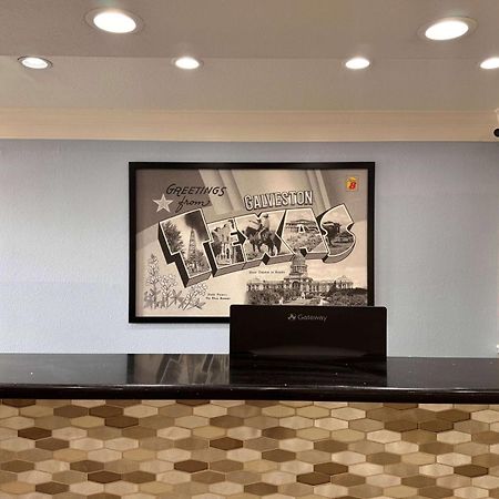 Super 8 By Wyndham Galveston Otel Dış mekan fotoğraf