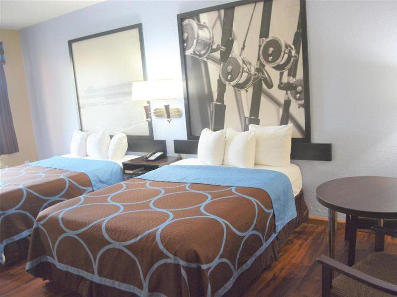 Super 8 By Wyndham Galveston Otel Dış mekan fotoğraf