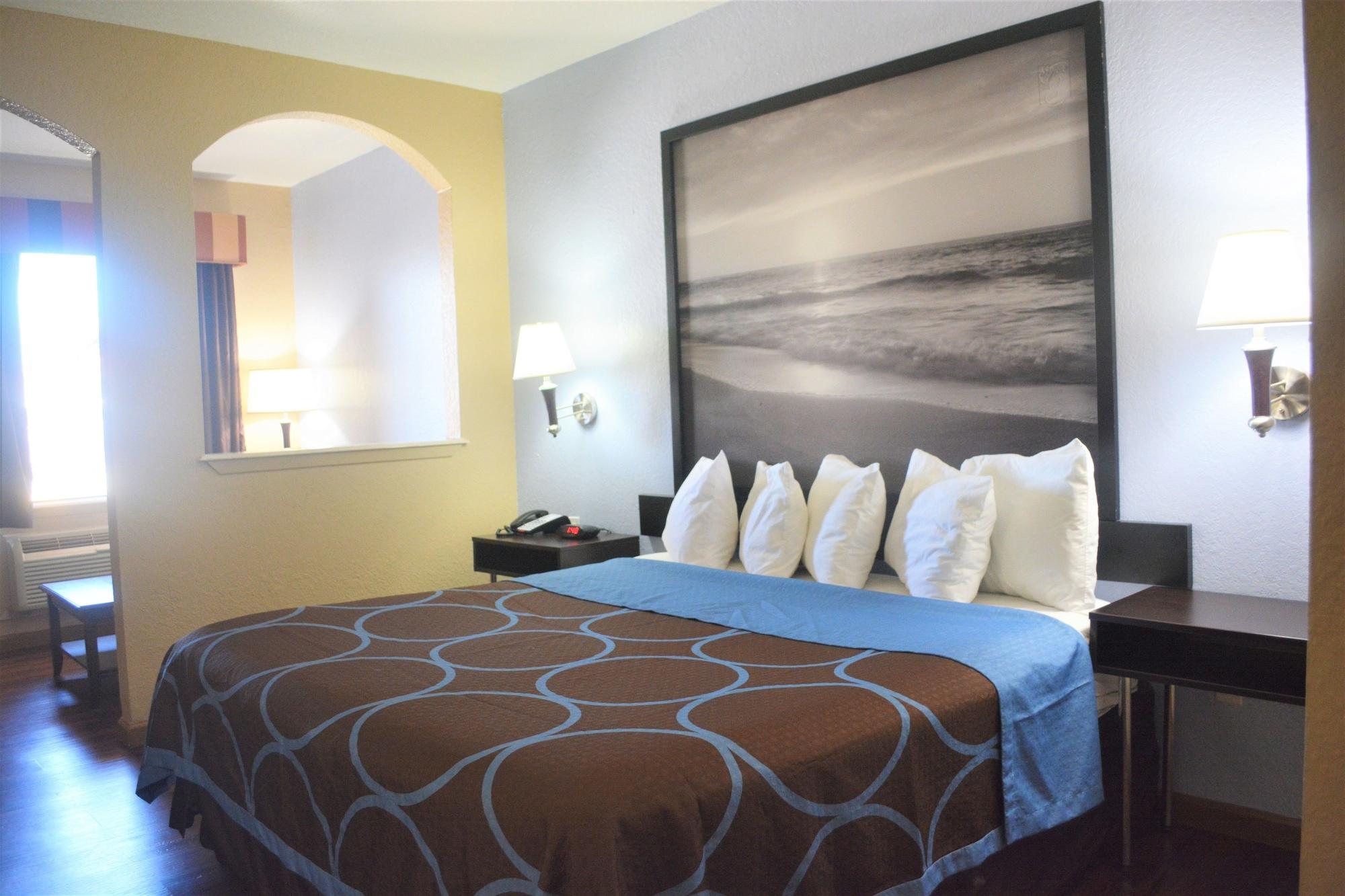Super 8 By Wyndham Galveston Otel Dış mekan fotoğraf