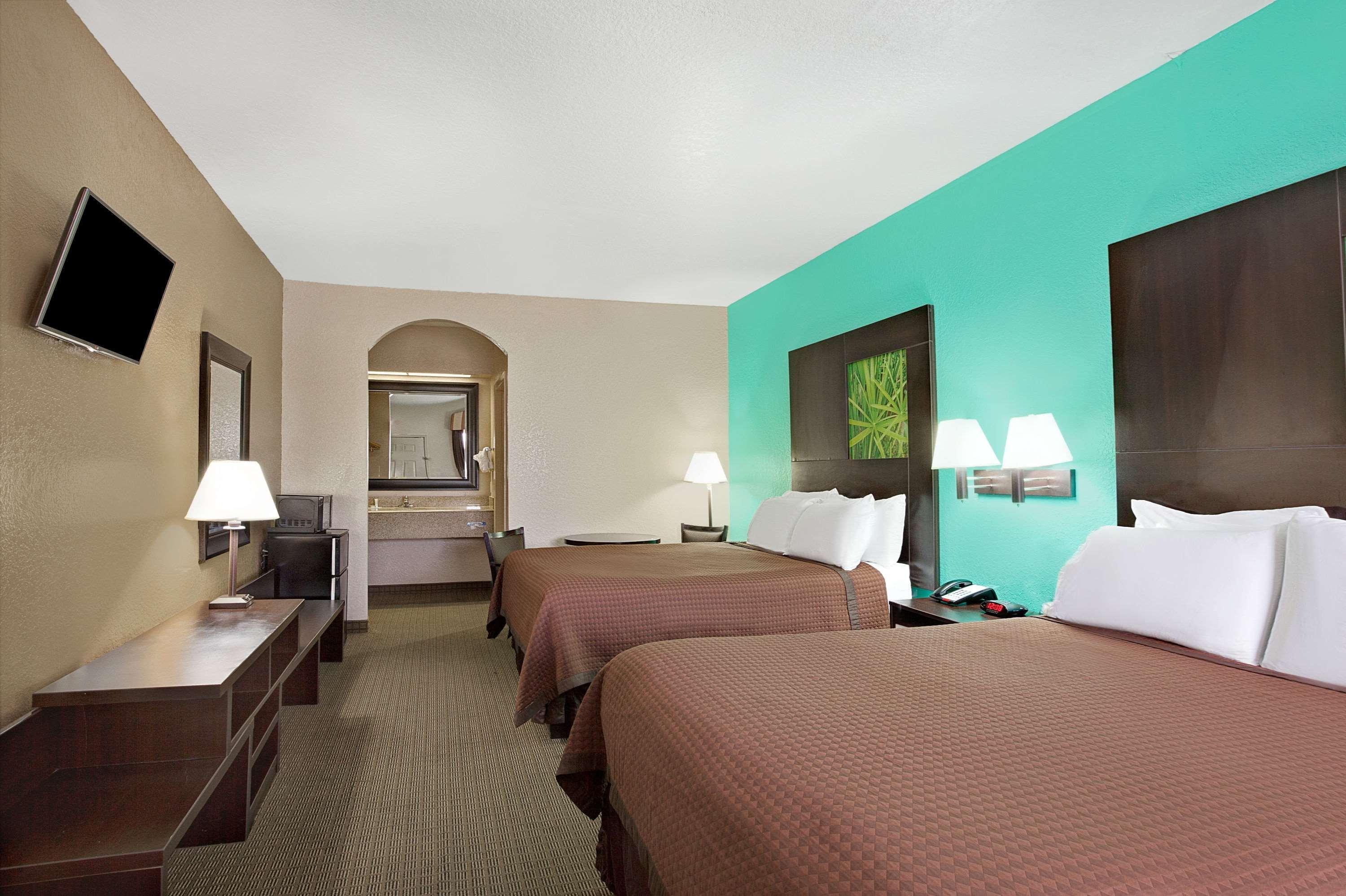 Super 8 By Wyndham Galveston Otel Dış mekan fotoğraf