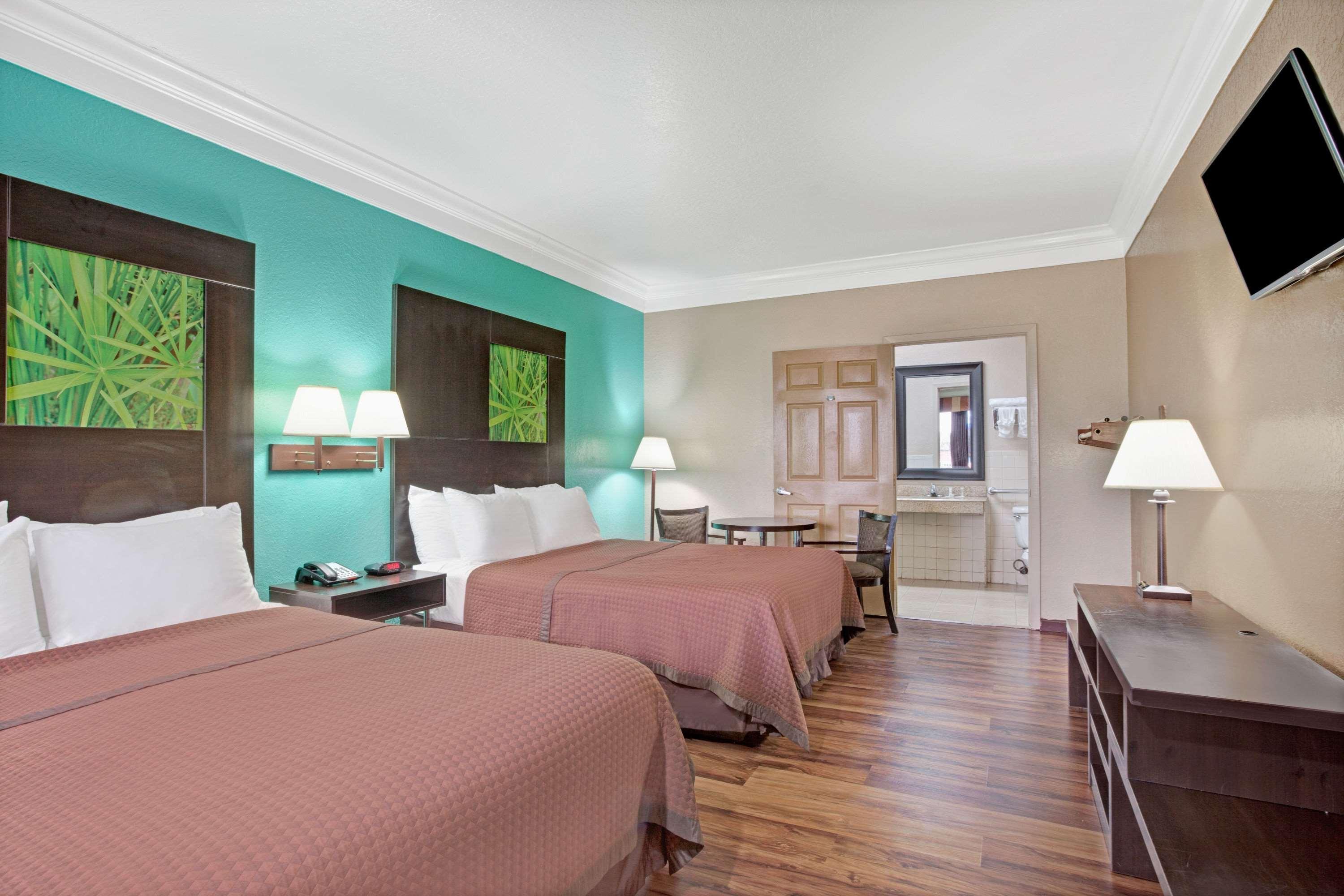 Super 8 By Wyndham Galveston Otel Dış mekan fotoğraf