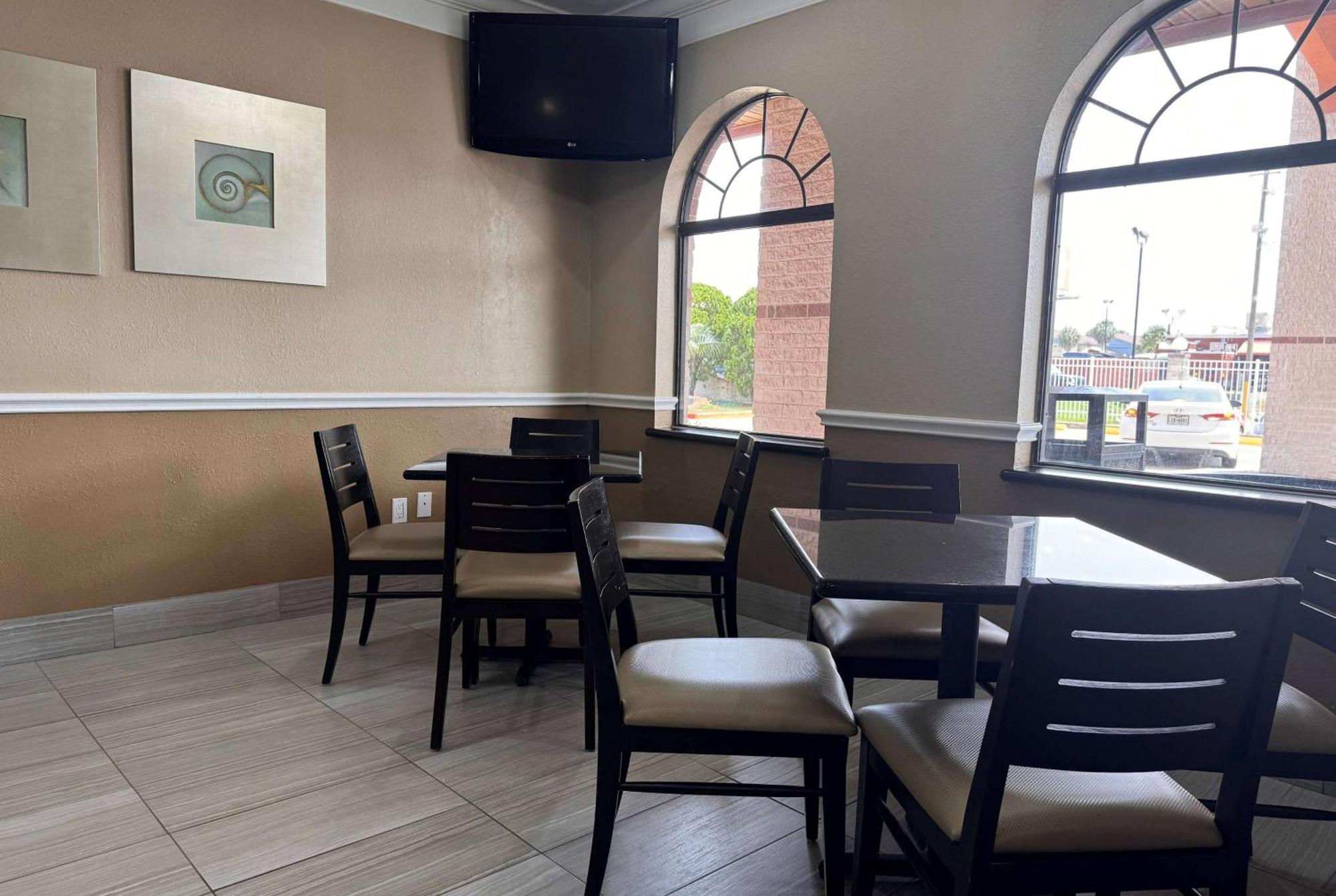 Super 8 By Wyndham Galveston Otel Dış mekan fotoğraf