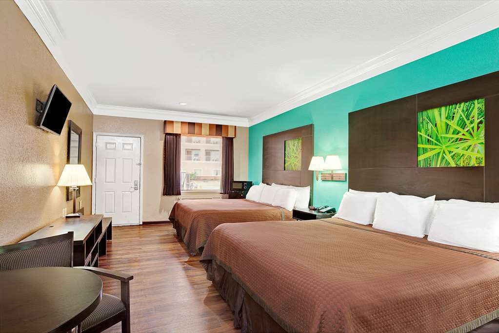 Super 8 By Wyndham Galveston Otel Oda fotoğraf